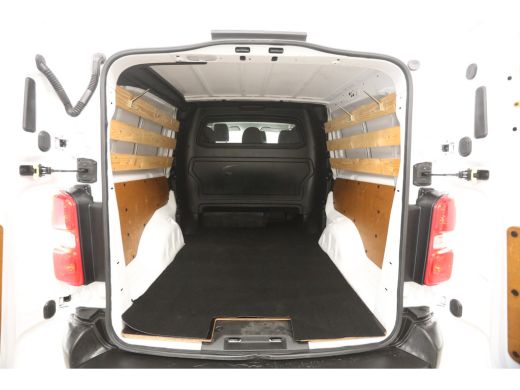 Opel Vivaro 2.0 145PK L3H1 | DC | 6-Zits | Trekh. | Airco | Cruise | Carplay | Parkeersens. ActivLease financial lease