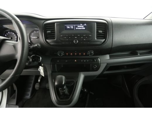 Opel Vivaro CDTI L2H1 | Airco | Cruise | 3-Zits | Trekhaak | Imperiaal | Kasten | Parkeersens. ActivLease financial lease