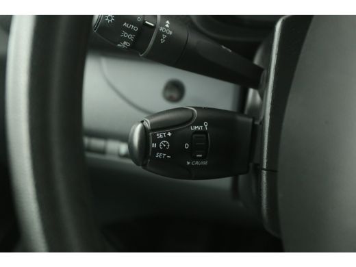 Opel Vivaro CDTI L2H1 | Airco | Cruise | 3-Zits | Trekhaak | Imperiaal | Kasten | Parkeersens. ActivLease financial lease