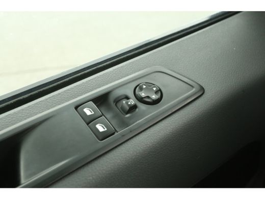 Opel Vivaro CDTI L2H1 | Airco | Cruise | 3-Zits | Trekhaak | Imperiaal | Kasten | Parkeersens. ActivLease financial lease