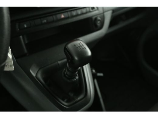 Opel Vivaro CDTI L2H1 | Airco | Cruise | 3-Zits | Trekhaak | Imperiaal | Kasten | Parkeersens. ActivLease financial lease