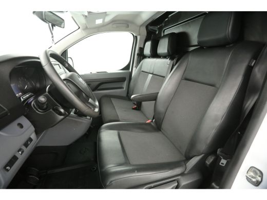 Opel Vivaro CDTI L2H1 | Airco | Cruise | 3-Zits | Trekhaak | Imperiaal | Kasten | Parkeersens. ActivLease financial lease