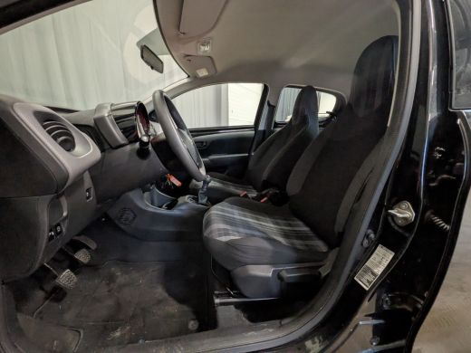 Peugeot 108 1.0 e-VTi Active ActivLease financial lease