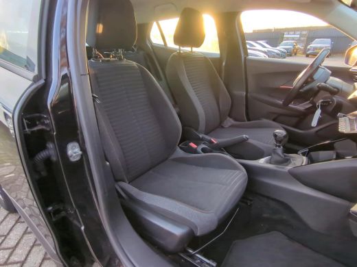 Peugeot 2008 1.2 PureTech Active | Navi by app | Bluetooth | All season | Parkeersensoren | 1e Eigenaar | 91.0... ActivLease financial lease