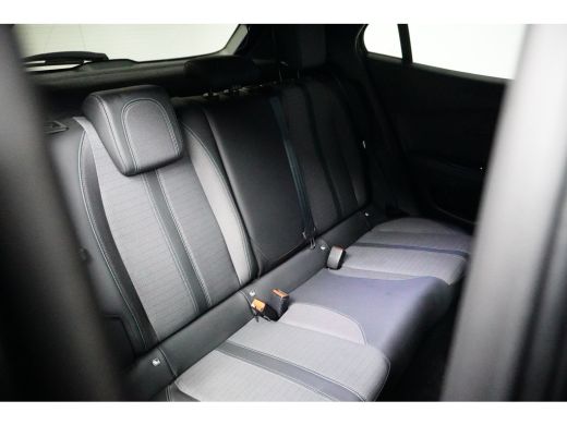 Peugeot 2008 1.2 PureTech Allure Pack | Achteruitrijcamera | Airco (automatisch) | Anti Blokkeer Systeem ActivLease financial lease