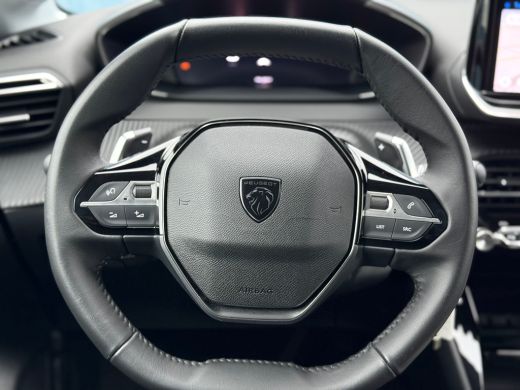 Peugeot 208 Hybrid 100 e-DCS6 Allure Automaat | Cruise control | Voor en achter parkeersensoren | Apple carpl... ActivLease financial lease