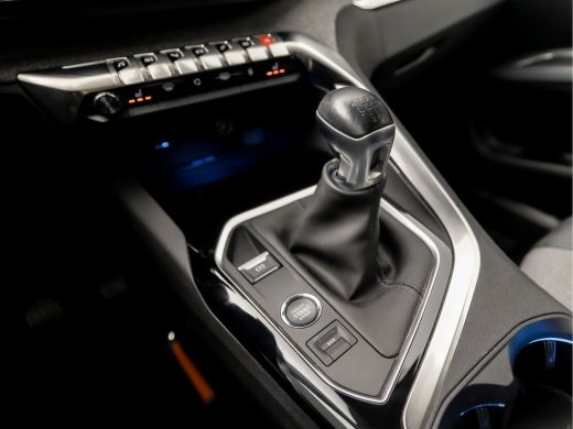 Peugeot 5008 1.2 PureTech Allure Sport 7 Peroons (APPLE CARPLAY, GROOT NAVI, 360 CAMERA, LEDER, STOELVERWARMIN... ActivLease financial lease