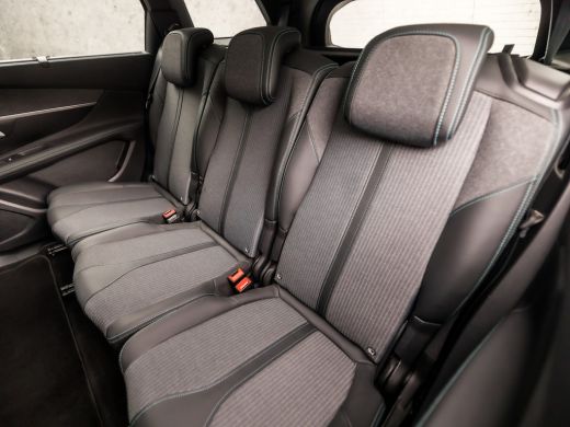 Peugeot 5008 1.2 PureTech Allure Sport 7 Peroons (APPLE CARPLAY, GROOT NAVI, 360 CAMERA, LEDER, STOELVERWARMIN... ActivLease financial lease