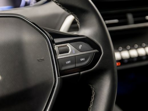 Peugeot 5008 1.2 PureTech Allure Sport 7 Peroons (APPLE CARPLAY, GROOT NAVI, 360 CAMERA, LEDER, STOELVERWARMIN... ActivLease financial lease