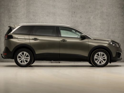 Peugeot 5008 1.2 PureTech Sport 7 Persoons Automaat (APPLE CARPLAY, GROOT NAVI, 360 CAMERA, TREKHAAK, GETINT G... ActivLease financial lease