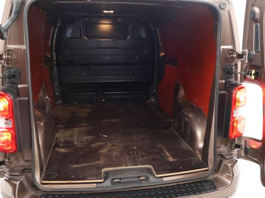 Peugeot Expert 2.0 BLUEHDI 180 PK AUT. SPORT PREMIUM + 2 SCHUIFDEUREN | HEAD-UP | CAMERA | TREEPLANKEN ActivLease financial lease