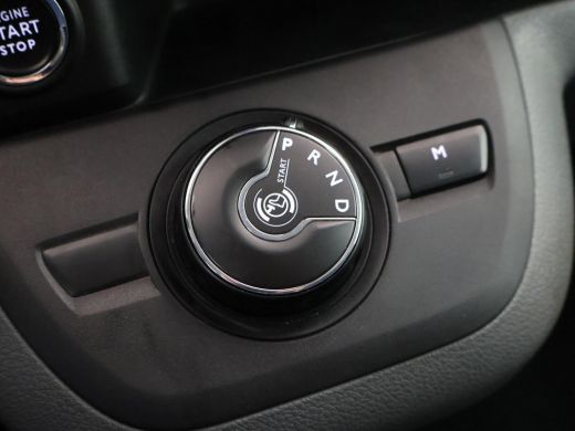 Peugeot Expert 2.0 BLUEHDI 180 PK AUT. SPORT PREMIUM + 2 SCHUIFDEUREN | HEAD-UP | CAMERA | TREEPLANKEN ActivLease financial lease