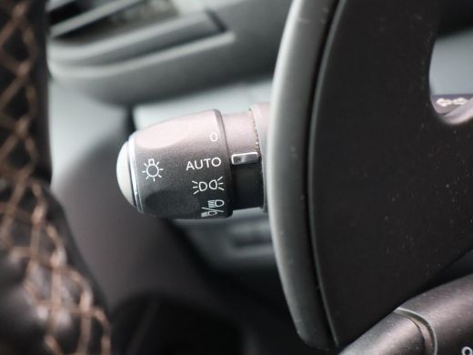 Peugeot Expert 2.0 BLUEHDI 180 PK AUT. SPORT PREMIUM + 2 SCHUIFDEUREN | HEAD-UP | CAMERA | TREEPLANKEN ActivLease financial lease