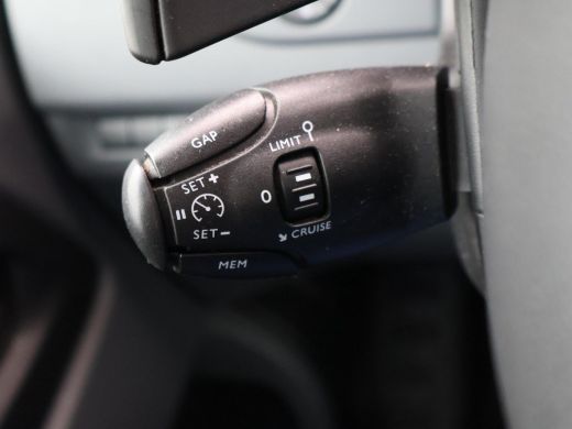Peugeot Expert 2.0 BLUEHDI 180 PK AUT. SPORT PREMIUM + 2 SCHUIFDEUREN | HEAD-UP | CAMERA | TREEPLANKEN ActivLease financial lease