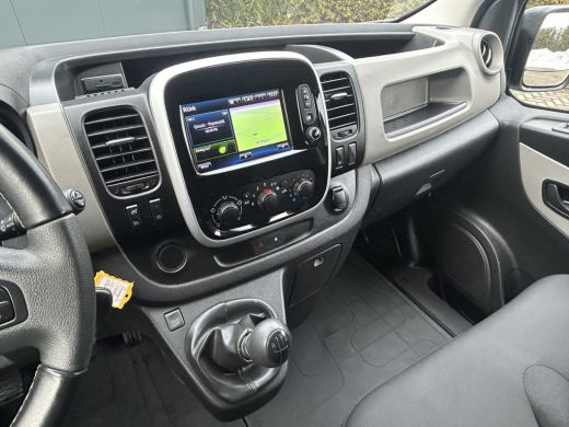 Renault Trafic 1.6 dCi 126 PK / L2H1 / TREKHAAK / AIRCO / CRUISE / NAVI / 3-ZITS / CAMERA / BLUETOOTH ActivLease financial lease