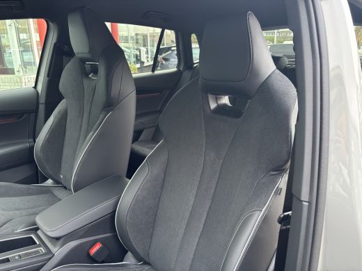 Skoda Elroq 60 Sportline 58kWh 204pk 20" LM velgen | Achteruitrijcamera | Adaptive cruise control ActivLease financial lease