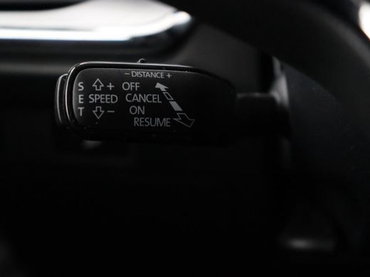 Skoda Enyaq iV 60 | Warmtepomp | Stoelverwarming | Adaptive cruise | Matrix LED | Keyless | Half leder | Carplay... ActivLease financial lease