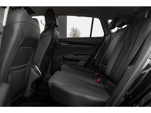 Skoda Enyaq iV 80 204 PK First Edition Achteruitrijcamera | Trekhaak | Adaptive cruise control | Dodehoekdetecti... ActivLease financial lease