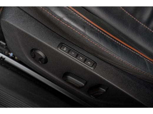 Skoda Enyaq iV 80 204 PK First Edition Achteruitrijcamera | Trekhaak | Adaptive cruise control | Dodehoekdetecti... ActivLease financial lease