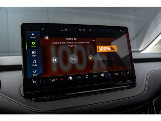 Skoda Enyaq iV 80 204 PK First Edition Achteruitrijcamera | Trekhaak | Adaptive cruise control | Dodehoekdetecti... ActivLease financial lease