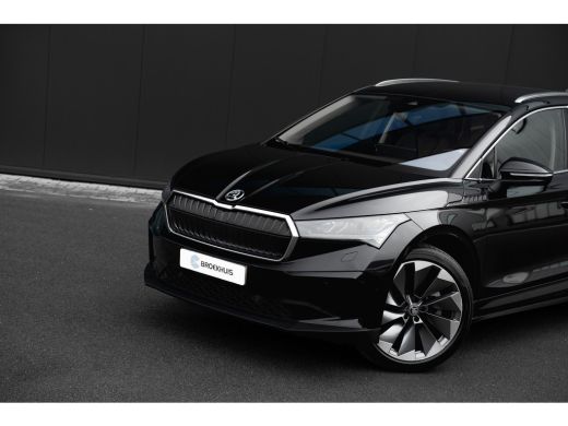 Skoda Enyaq iV 80 204 PK First Edition Achteruitrijcamera | Trekhaak | Adaptive cruise control | Dodehoekdetecti... ActivLease financial lease