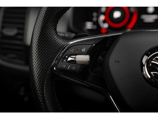 Skoda Kodiaq 1.5 TSI 150 PK Sportline Business | Trekhaak | Achteruitrijcamera | Navigatie | Carplay ActivLease financial lease