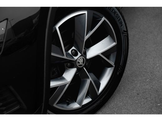 Skoda Kodiaq 1.5 TSI 150 PK Sportline Business | Trekhaak | Achteruitrijcamera | Navigatie | Carplay ActivLease financial lease