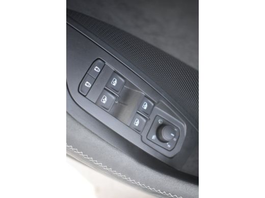 Skoda Kodiaq 1.5 TSI 204PK PHEV Sportline Business | TREKHAAK | STUUR+STOELVERW. | CAMERA | NAVIGATIE | APP. C... ActivLease financial lease