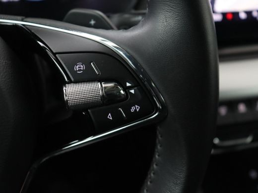 Skoda Octavia 1.5 TSI Business Edition Plus | Stoelverwarming | Trekhaak | Adaptive cruise | Keyless | Full LED... ActivLease financial lease