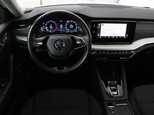 Skoda Octavia 1.5 TSI Business Edition Plus | Stoelverwarming | Trekhaak | Adaptive cruise | Keyless | Full LED... ActivLease financial lease