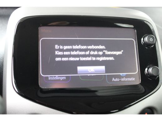 Toyota Aygo 1.0 VVT-i x-nav | Navigatie | Achteruitrijcamera | Cruise control | Elektrische ramen voor | ActivLease financial lease