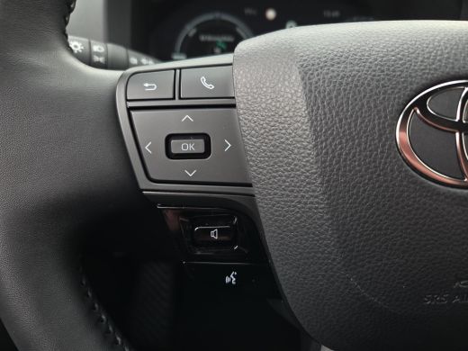 Toyota C-HR 1.8 Hybrid 140 First Edition | Apple CarPlay | Parkeersensoren | Blindspot | Rijklaarprijs incl. ... ActivLease financial lease