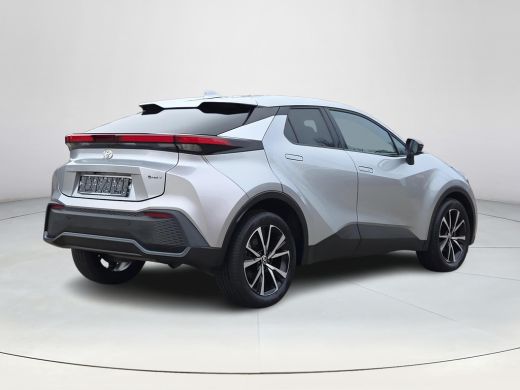 Toyota C-HR 1.8 Hybrid 140 First Edition | Apple CarPlay | Parkeersensoren | Blindspot | Rijklaarprijs incl. ... ActivLease financial lease