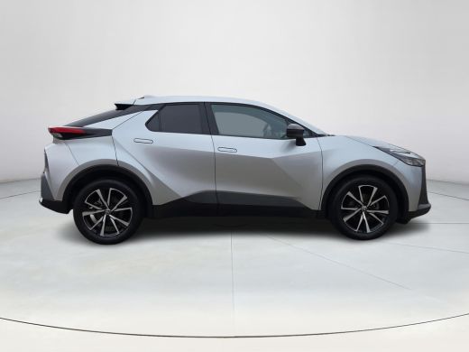 Toyota C-HR 1.8 Hybrid 140 First Edition | Apple CarPlay | Parkeersensoren | Blindspot | Rijklaarprijs incl. ... ActivLease financial lease