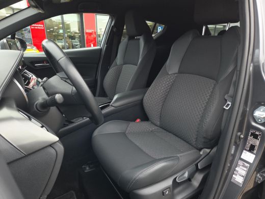 Toyota C-HR 1.8 Hybrid Style | Apple CarPlay | Blindspot | Rijklaar incl. garantie | ActivLease financial lease
