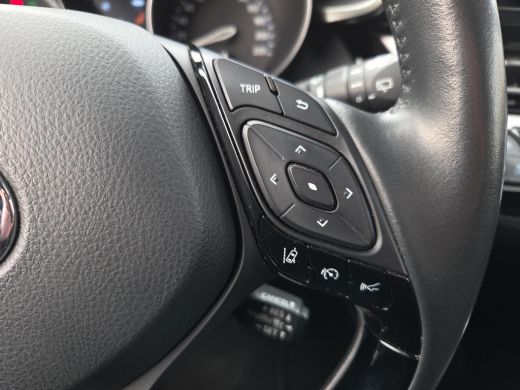 Toyota C-HR 1.8 Hybrid Style | Apple CarPlay | Blindspot | Rijklaar incl. garantie | ActivLease financial lease