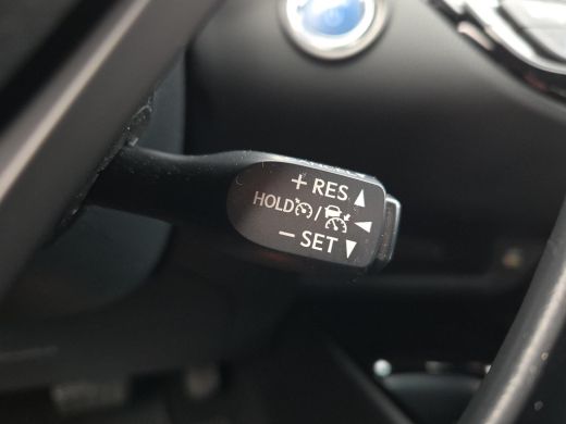 Toyota C-HR 1.8 Hybrid Style | Apple CarPlay | Blindspot | Rijklaar incl. garantie | ActivLease financial lease