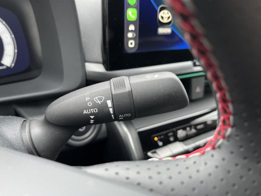 Toyota C-HR 2.0 Plug-in Hybrid 220 Black Edition | Navigatie | Apple CarPlay/Android auto | Achteruitrijcamer... ActivLease financial lease