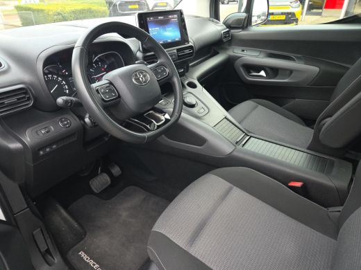 Toyota ProAce 1.2 Turbo Dynamic Automaat | Panorama dak | Trekhaak | Rijklaar incl. garantie | ActivLease financial lease