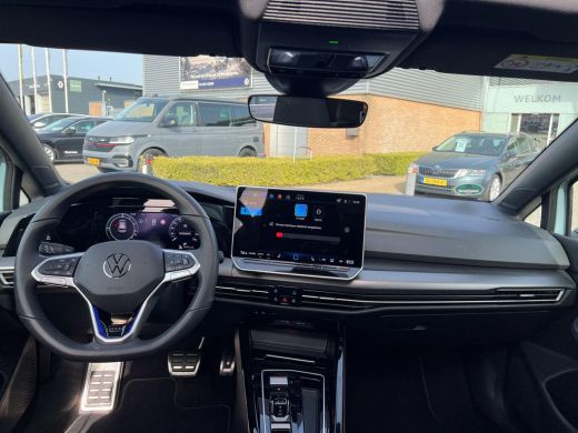 Volkswagen Golf 1.5 eHybrid GTE | Pano | Trekhaak | Head Up | Vol! | ActivLease financial lease