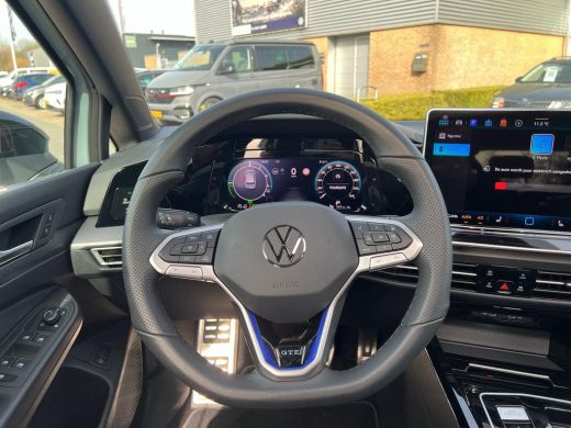 Volkswagen Golf 1.5 eHybrid GTE | Pano | Trekhaak | Head Up | Vol! | ActivLease financial lease
