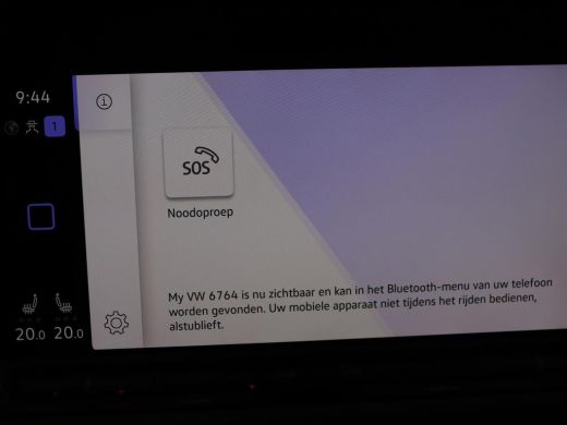 Volkswagen Golf 1.5 eTSI Style | Stoelverwarming | Trekhaak | Camera | Stuurverwarming | Memory | Sfeerverlichtin... ActivLease financial lease