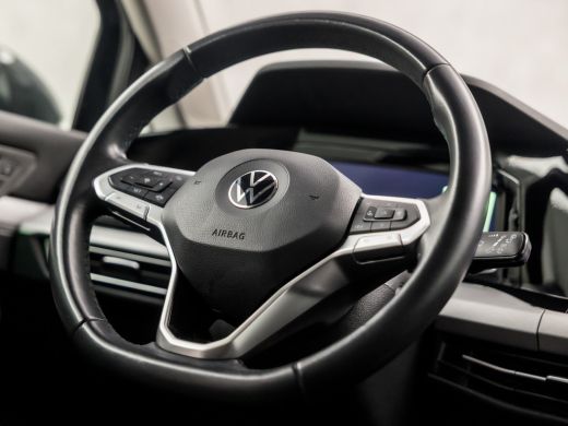 Volkswagen Golf Variant 1.0 TSI Sport (APPLE CARPLAY, GROOT NAVI, CLIMATE, PARKEERSENSOREN, KEYLESS, SPORTSTOELEN... ActivLease financial lease