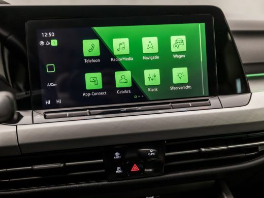 Volkswagen Golf Variant 1.0 TSI Sport (APPLE CARPLAY, GROOT NAVI, CLIMATE, PARKEERSENSOREN, KEYLESS, SPORTSTOELEN... ActivLease financial lease