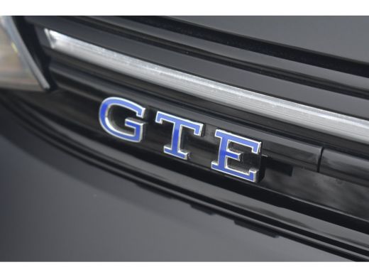 Volkswagen Golf VIII Lim. 1.5 TSI eHybrid 272PK | TREKHAAK | PANORAMA DAK | STOELVERW. | 360 CAMERA | HEAD-UP | M... ActivLease financial lease