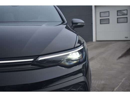 Volkswagen Golf VIII Lim. 1.5 TSI eHybrid 272PK | TREKHAAK | PANORAMA DAK | STOELVERW. | 360 CAMERA | HEAD-UP | M... ActivLease financial lease
