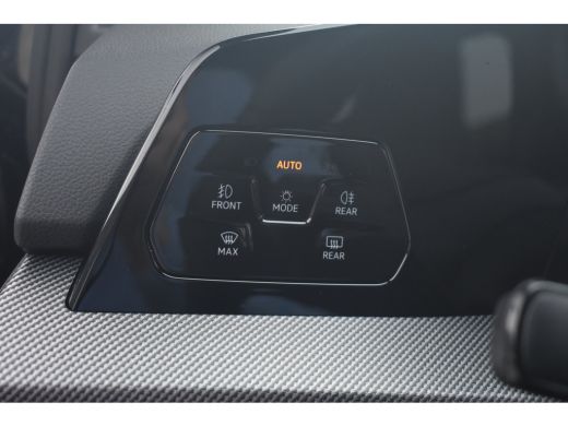 Volkswagen Golf VIII Lim. 1.5 TSI eHybrid 272PK | TREKHAAK | PANORAMA DAK | STOELVERW. | 360 CAMERA | HEAD-UP | M... ActivLease financial lease