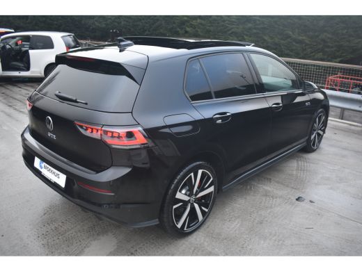 Volkswagen Golf VIII Lim. 1.5 TSI eHybrid 272PK | TREKHAAK | PANORAMA DAK | STOELVERW. | 360 CAMERA | HEAD-UP | M... ActivLease financial lease