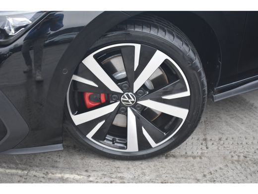 Volkswagen Golf VIII Lim. 1.5 TSI eHybrid 272PK | TREKHAAK | PANORAMA DAK | STOELVERW. | 360 CAMERA | HEAD-UP | M... ActivLease financial lease