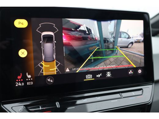 Volkswagen ID.3 First Max 58 kWh | Achteruitrijcamera | Hill hold functie | Keyless entry ActivLease financial lease